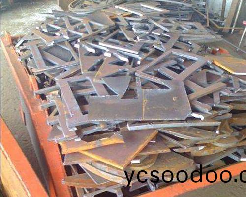 廢(fei)舊(jiu)鋼(gang)材迴(hui)收